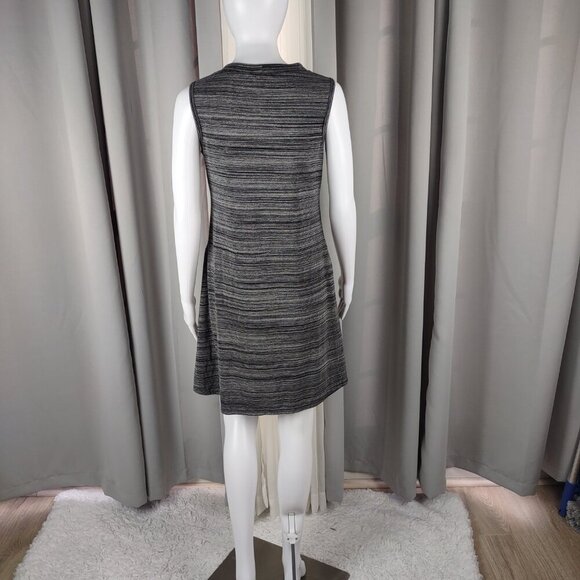 AGB Sleeveless Knit Fit & Flare Mini Dress Gray Heather Stripe Size Small - Picture 4 of 12